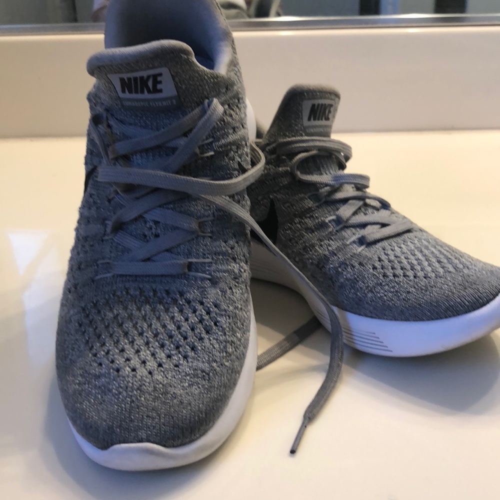 Grey Nike lunar epic fly knit 2